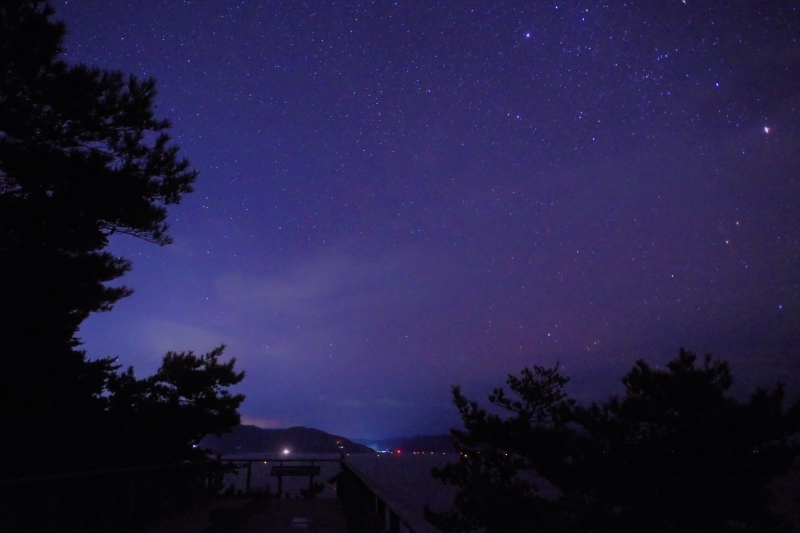 夜の展望デッキ