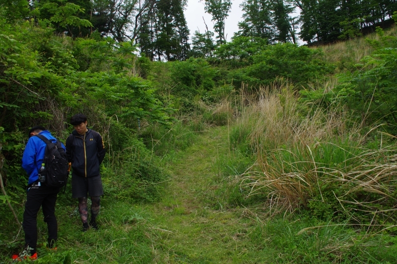 テープを結びたくても結べない場所もあります