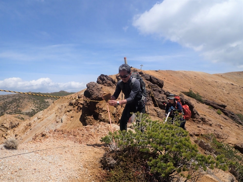 安達太良山の点検登山の様子