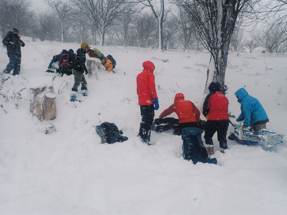 研修の様子その3。救助要請から処置までの一連の流れを実践しています